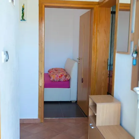 12 * Jadranovo
